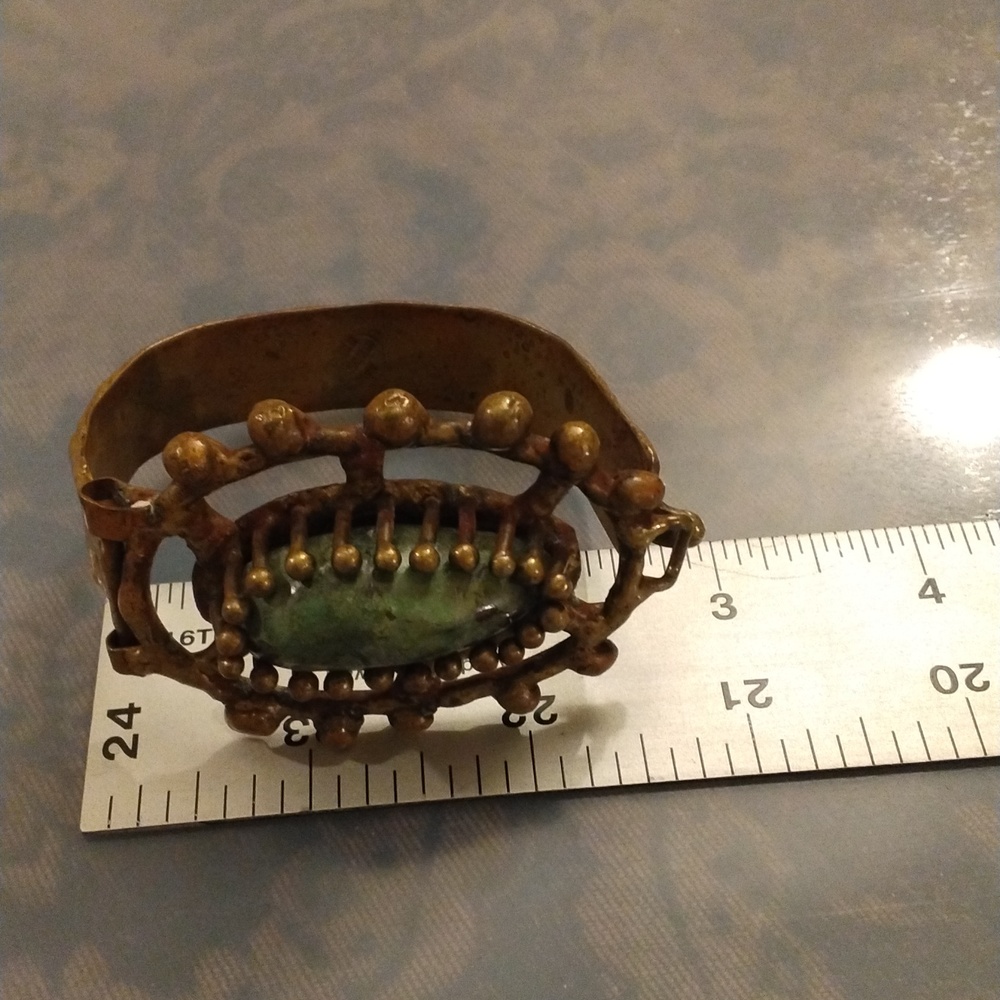 Vintage PAL KEPENYES Bracelet with Green Stones Signed - Picture 7 of 13